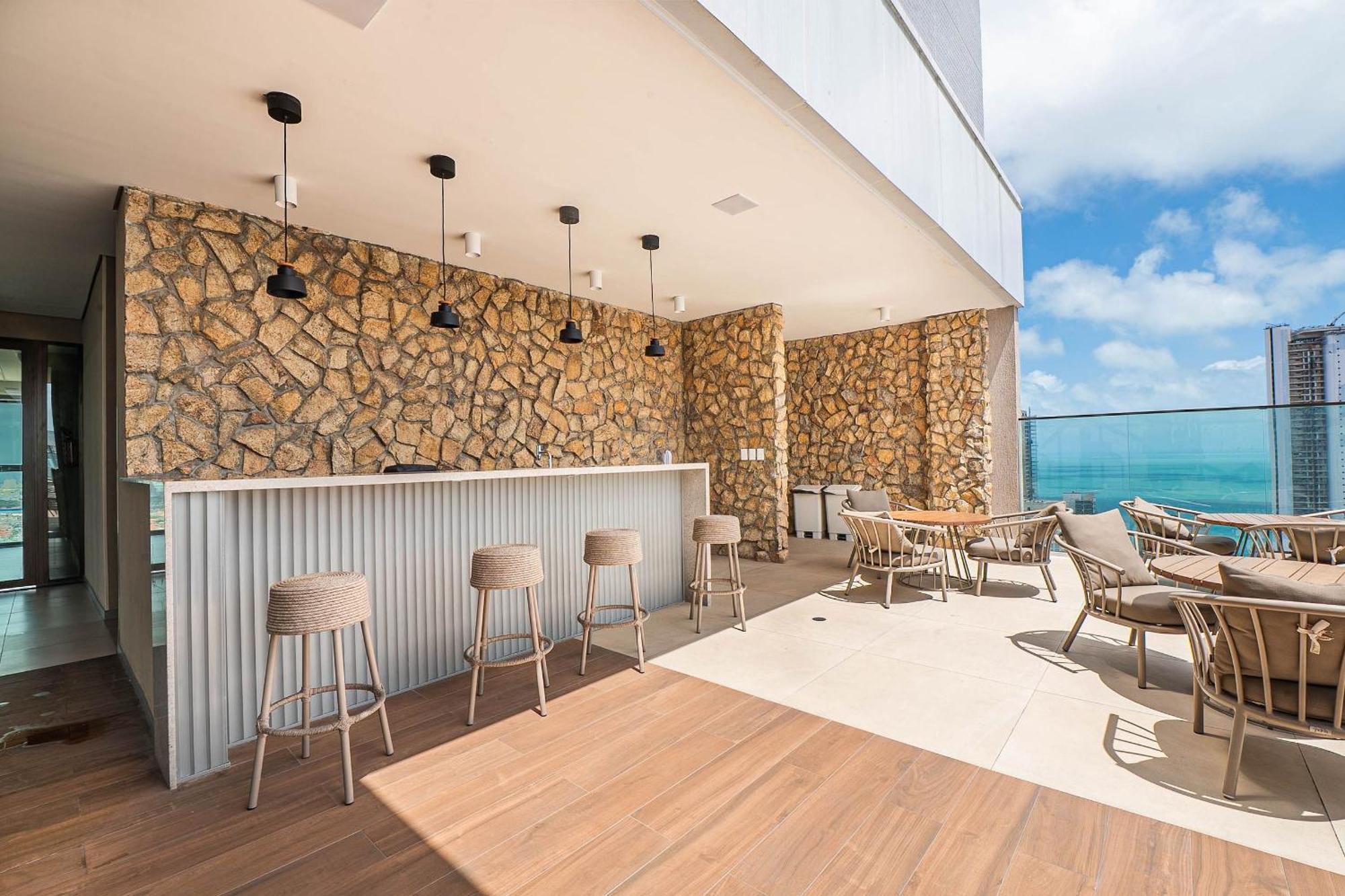 Class Meireles Housi By Carpediem *